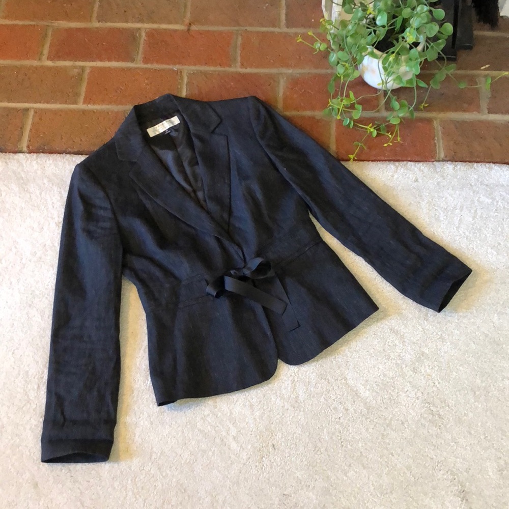 Tahari fitted blazer/ suit jacket